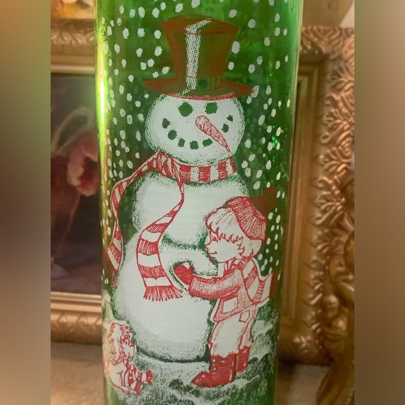 Green Glass Jar For Christmas Candle Boy Building Snowman And Dog Watching 70’s - Picture 2 of 8